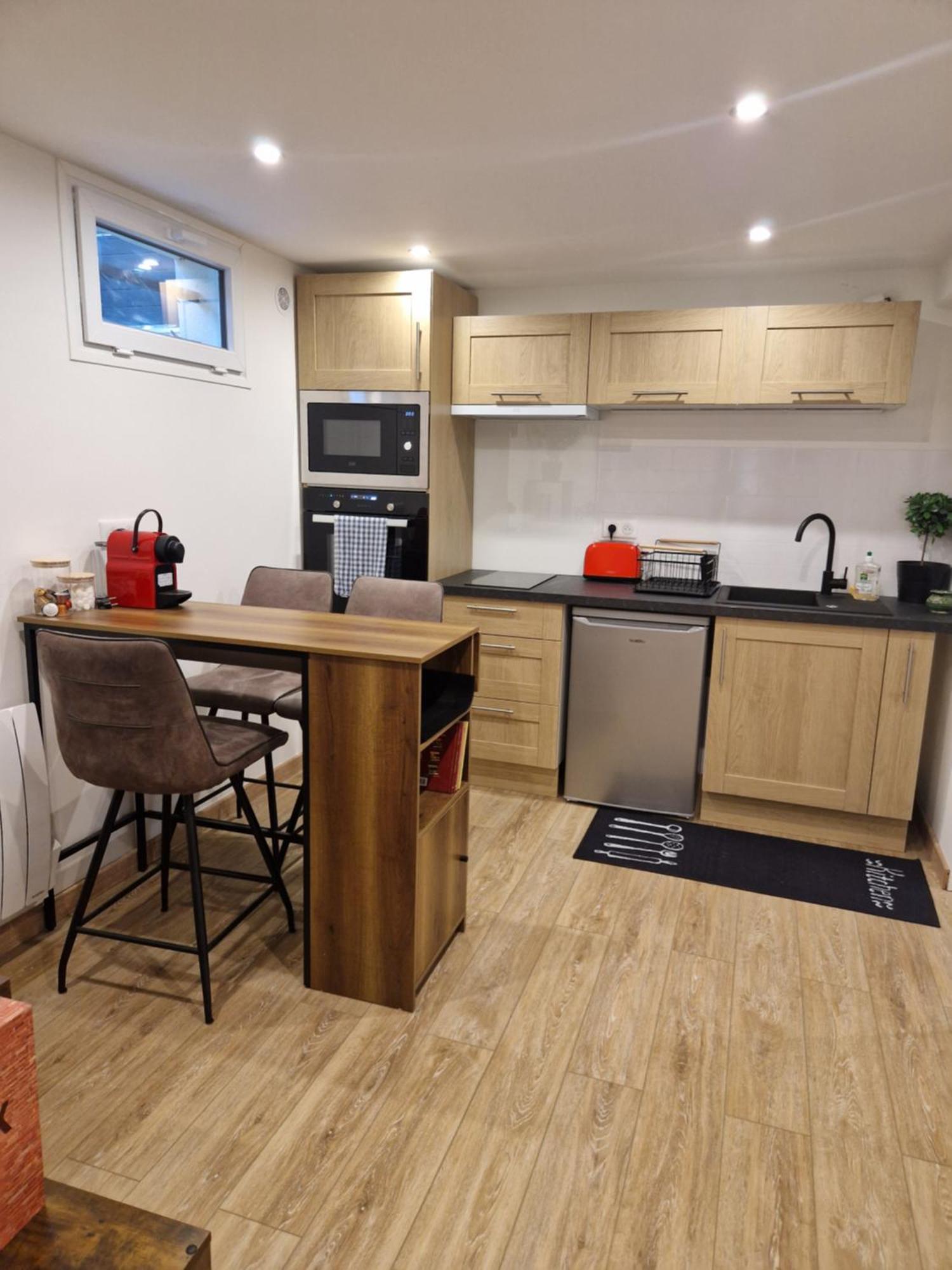 Charming Apartment Near La Defense, Paris เบอซองส์ ภายนอก รูปภาพ